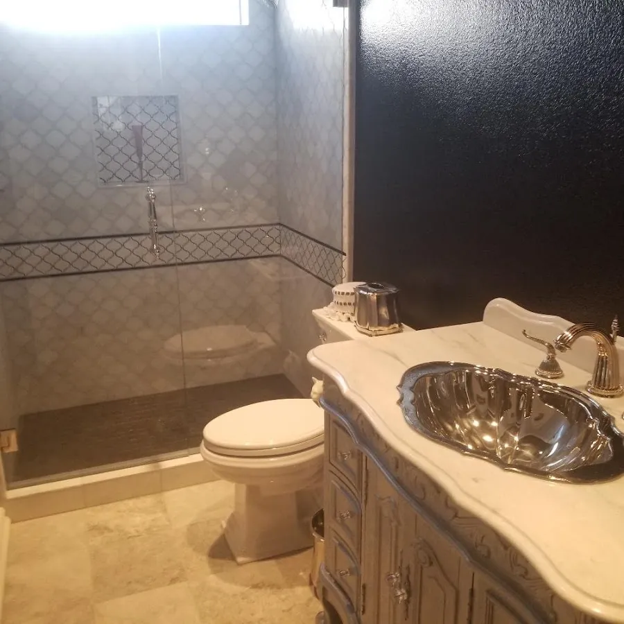 Professional plumbing work and bathroom remodeling in Town and Country